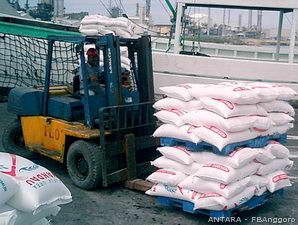 Kenaikan Harga Pupuk Bersubsidi Ditunda