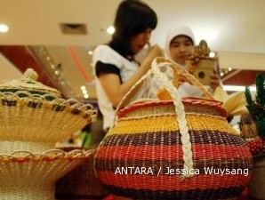 Industri Mebel Rotan Cirebon Makin Menyusut