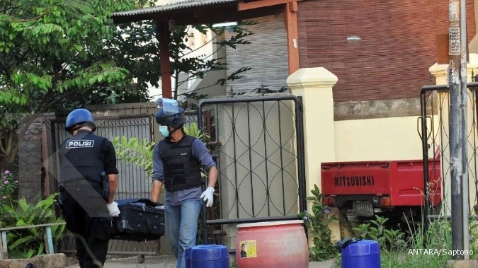 Ini barang bukti penggerebekan teroris di Ciputat