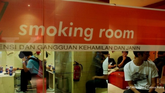 Satu dari tiga penderita kanker paru perokok aktif Satu dari tiga penderita kanker paru perokok aktif