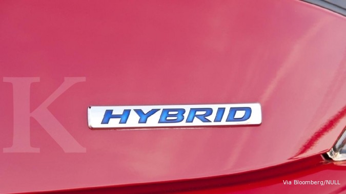 Pabrikan wajib produksi mobil hybrid BBM dan gas Pabrikan wajib produksi mobil hybrid BBM dan gas