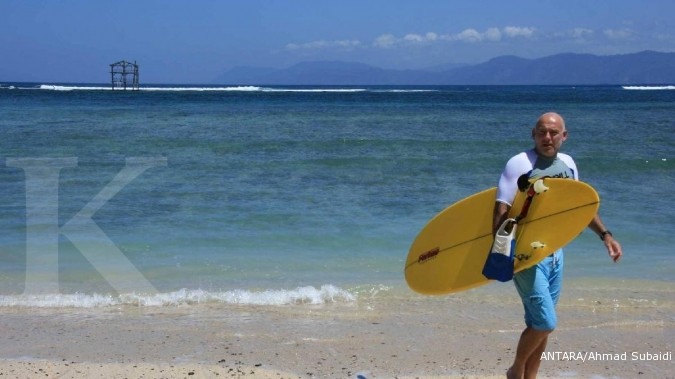 Pacitan mengundang surfer dunia Pacitan mengundang surfer dunia