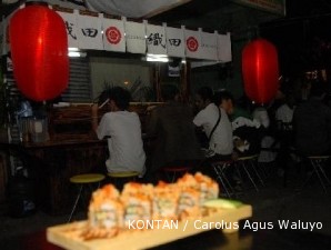 Tipenya memang warung angkringan, labanya sekelas restoran