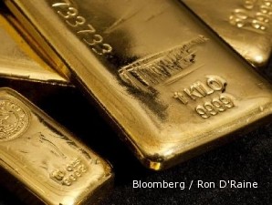 Harga kontrak emas rebound dari level terendah dalam sebulan