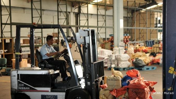Pengusaha logistik keberatan atas izin usaha