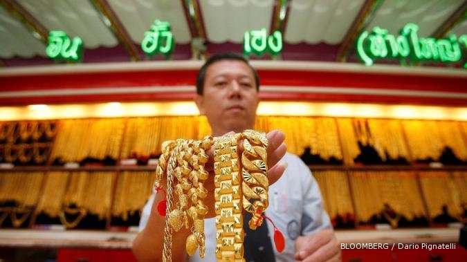 Inflasi dan dollar diramal akan menekan harga emas