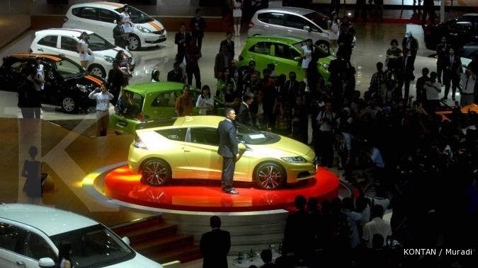 Boediono meresmikan IIMS 2012 di Kemayoran