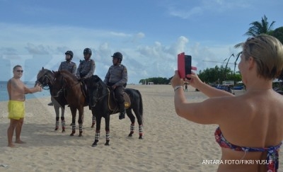 Indonesia welcomes more foreign tourists in March Indonesia welcomes more foreign tourists in March