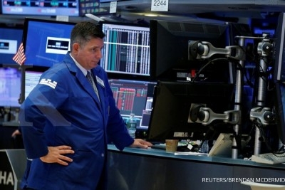Akhir pekan, Dow Jones naik 100 poin lebih Akhir pekan, Dow Jones naik 100 poin lebih