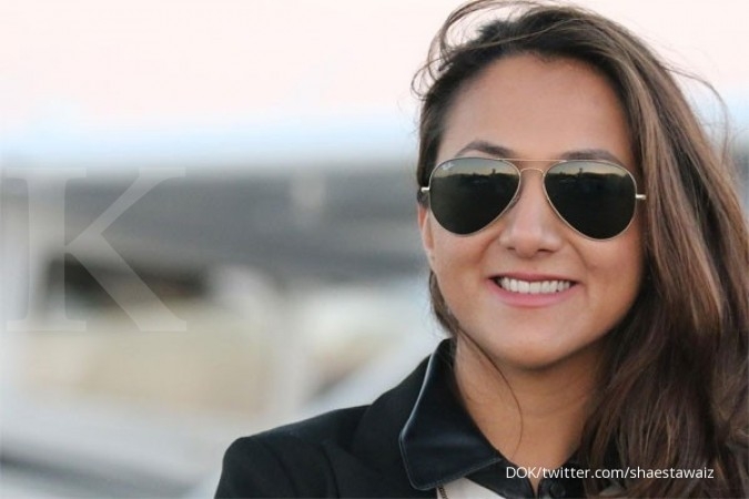 Wanita pilot pertama Afghanistan mendarat di Bali Wanita pilot pertama Afghanistan mendarat di Bali
