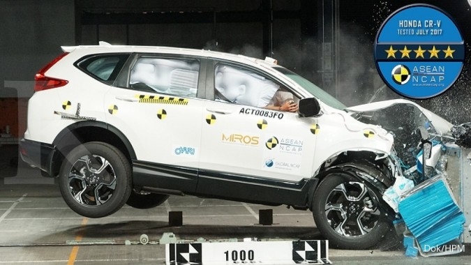 Uji tabrak, Honda CR-V meraih predikat bintang 5 Uji tabrak, Honda CR-V meraih predikat bintang 5