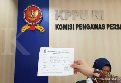 LBH pedagang pasar lapor 2 aturan ke KPPU LBH pedagang pasar lapor 2 aturan ke KPPU