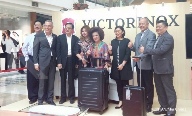 Victorinox rilis koper dengan USB port Victorinox rilis koper dengan USB port