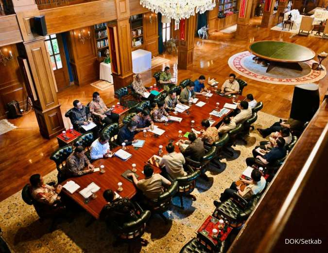 APBN Terancam Tekor, Prabowo Kaji WFH ASN