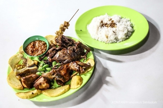 ILUSTRASI. JAKARTA,15/08-NASI UDUK KIKO SARI. Menu makanan nasi uduk Kiko Sari di kawasan Pantai Indah Kapuk, Jakarta, Rabu (15/08). KONTAN/Fransiskus Simbolon/15/08/2018