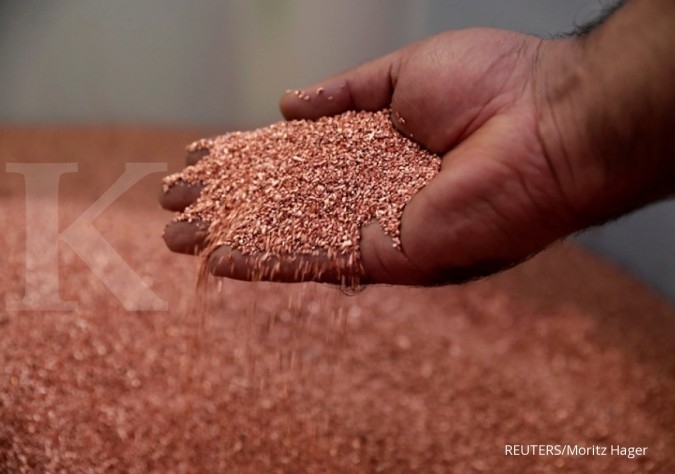 Harga tembaga melemah karena aksi ambil untung