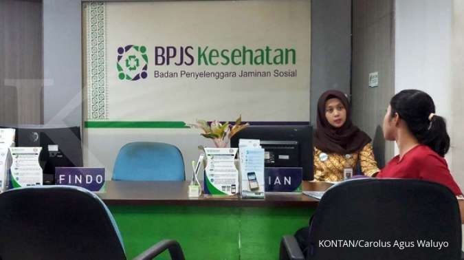 Menunggu Racikan ObatDefisit BPJS Kesehatan