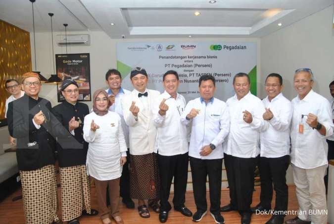 Pegadaian, Garuda Indonesia, PTPN III, & Taspen Tandatangani Kerja Sama Komersial dalam Penerbangan Jakarta-Denpasar