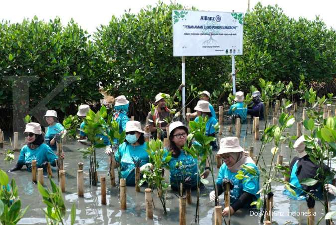 Allianz Indonesia Lakukan Penanaman 3.000 Mangrove dan Berpartisipasi Dalam Gerakan World Cleanup Day 2019