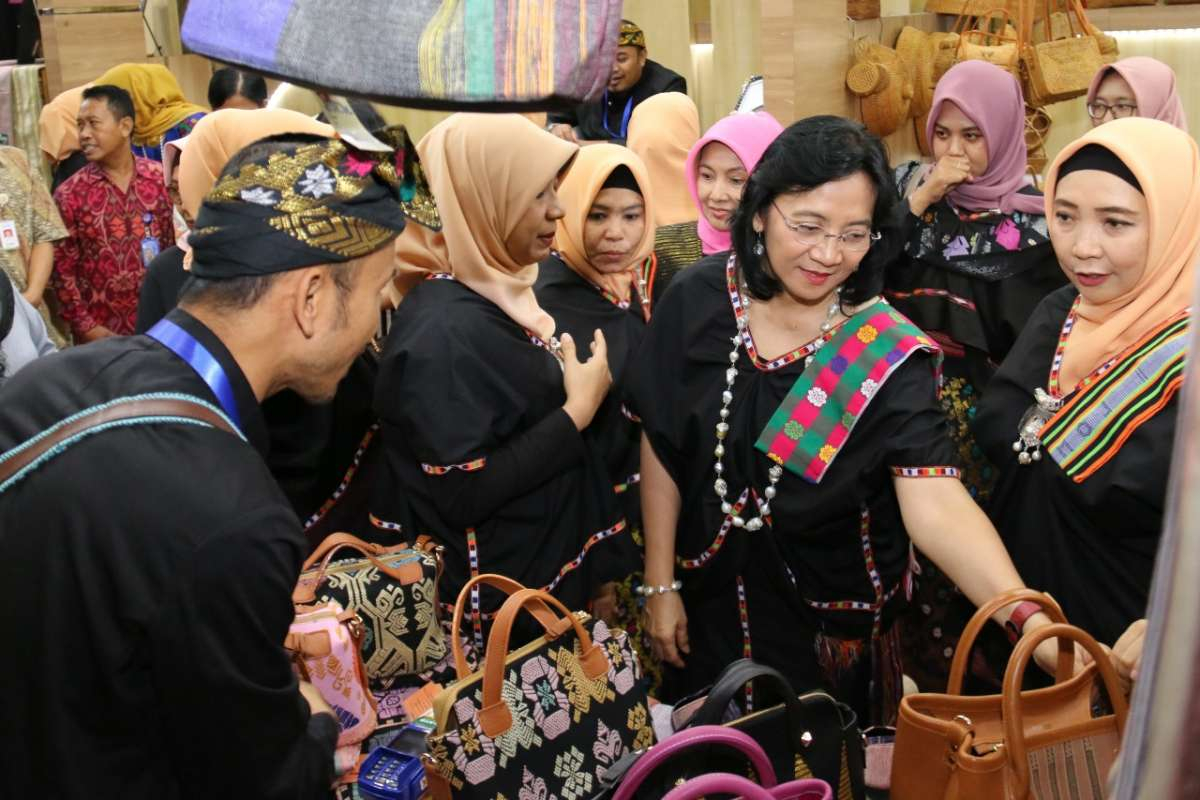 Kemenperin Pacu Kualitas Perajin IKM Nasional Lebih Kreatif dan Inovatif