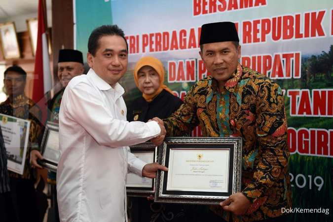 Dukung Petani Stabilkan Harga Saat Panen Raya, Kemendag Ajak Pedagang Pengepul Manfaatkan SRG