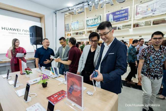 Huawei New High-End Experience Store Resmi Dibuka di PIM 2