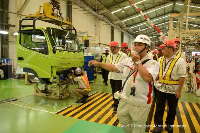 Pabrik Hino Menghentikan Produksi Sementara, Unit Stok Penjualan Tetap Aman