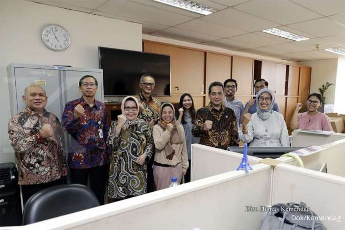 Terapkan Kamis Optimis di Kementerian Perdagangan, Mendag: Kita Harus Bangga Pakai Produk Buatan Indonesia