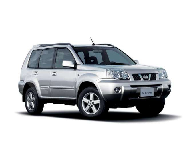 Harga mobil bekas Nissan X-trail Generasi Pertama