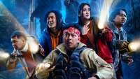 6 Rekomendasi Film Horor Komedi Indonesia yang Seram Tapi Bikin Ngakak