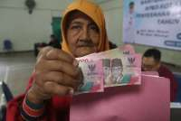 Larangan Penggunaan Dana Bansos 2025: Tak Boleh Bayar Utang, Beli Rokok dan Judol