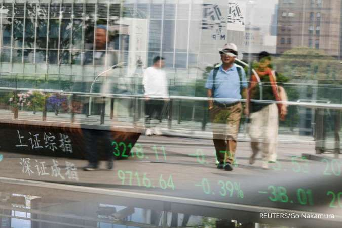 GLOBAL MARKETS-Asian Shares Track Wall Street Higher, Yen Weak Ahead of Japan Vote