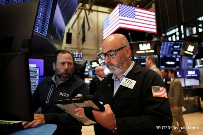 Wall Street Ditutup Bervariasi: Laporan Laba Perusahaan Angkat Indeks Dow