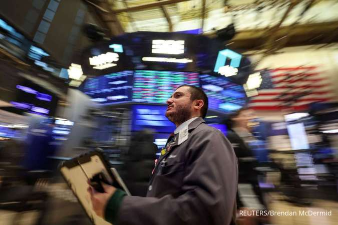 Wall Street Dibuka Mix di Tengah Anjloknya Harga Logam Mulia
